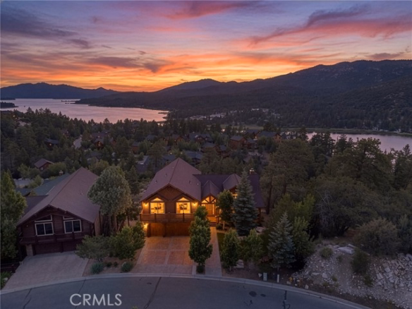 438 Starlight Circle, Big Bear Lake, CA 92315
