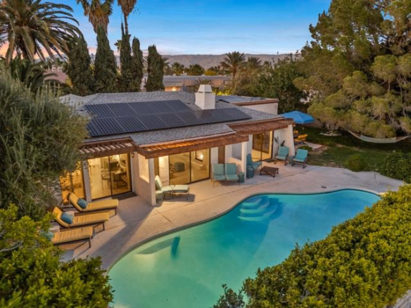 1385 E Via Escuela, Palm Springs, CA 92262