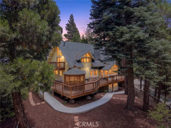 27427 Pinewood, Lake Arrowhead, CA 92352