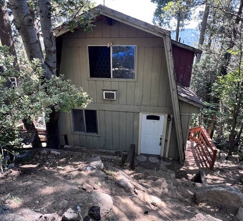 23865 Lakeview, Crestline, CA 92325