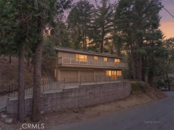 1050 Jungfrau, Crestline, CA 92325