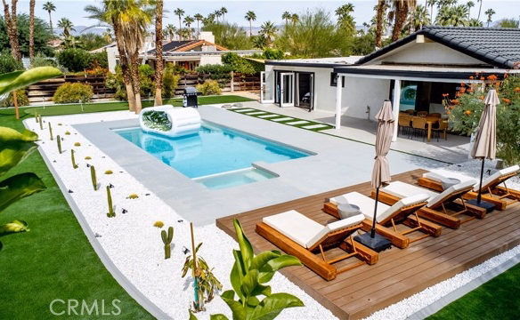 515 N Burton Way, Palm Springs, CA 92262