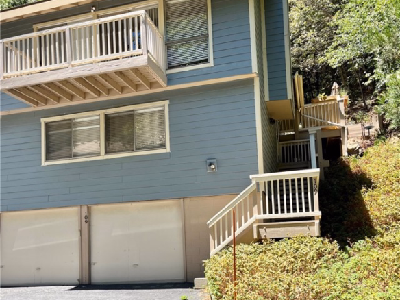 109 Rockledge Lane, Lake Arrowhead, CA 92352