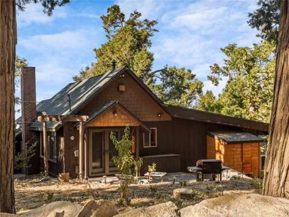 24251 Great View Drive, Crestline, CA 92325