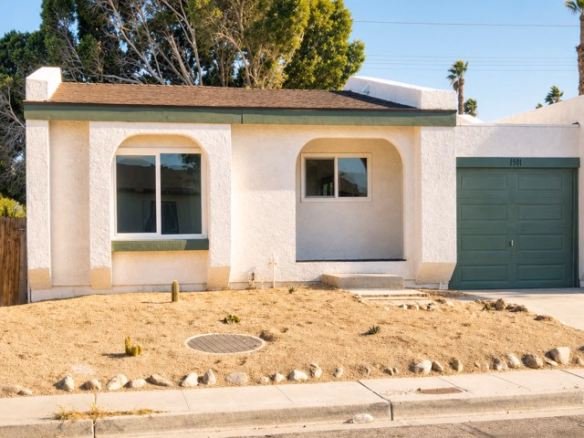 1501 E Twin Star, Palm Springs, CA 92262
