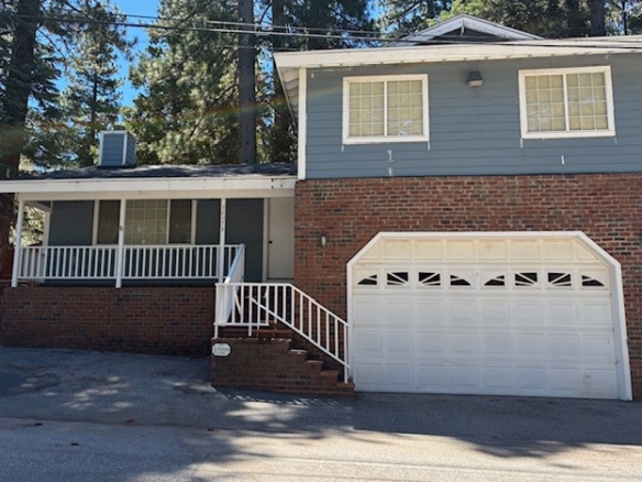 32079 Fern Dr, Running Springs, CA 92382