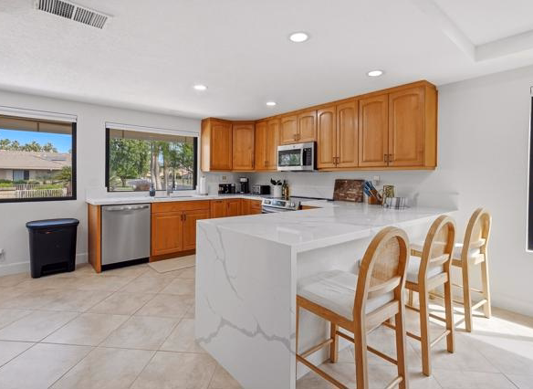 2 Maximo Way, Palm Desert, CA 92260