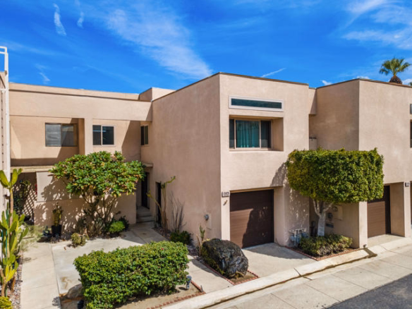 434 Village Square E, Palm Springs, CA 92262