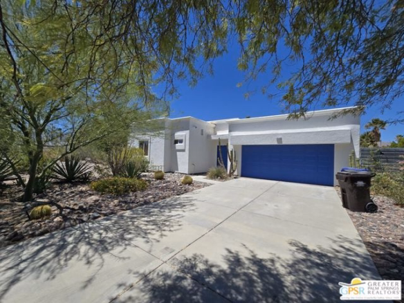 2775 N Farrell Drive, Palm Springs, CA 92262
