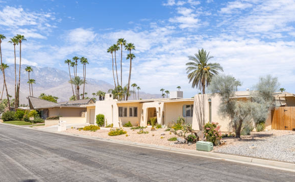 5282 E Lakeside Drive, Palm Springs, CA 92264