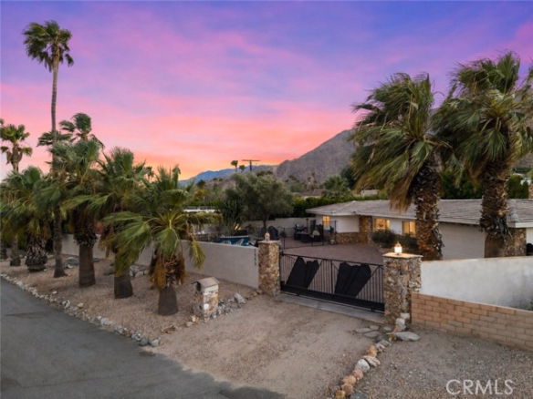 2553 N Cardillo Avenue, Palm Springs, CA 92262