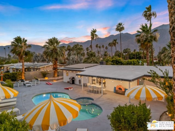 242 Cerritos Drive, Palm Springs, CA 92262