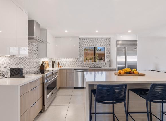 2696 S Sierra Madre #F14, Palm Springs, CA 92264