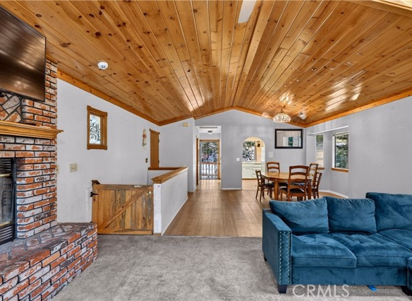 1039 Lausanne, Crestline, CA 92325