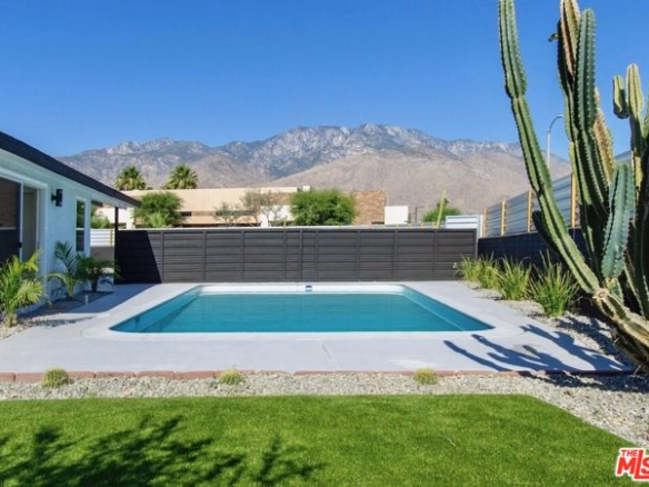 4325 E Calle De Carlos, Palm Springs, CA 92264