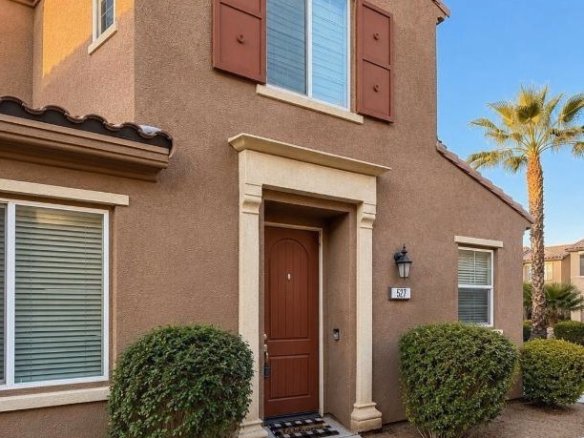 527 Via De La Paz, Palm Desert, CA 92211