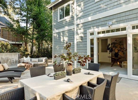 26385 Walnut Hills Drive, Lake Arrowhead, CA 92352