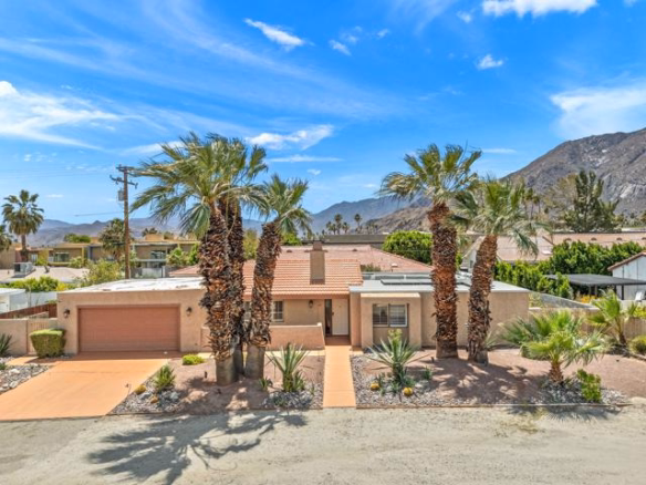 377 Cabrillo Road, Palm Springs, CA 92262