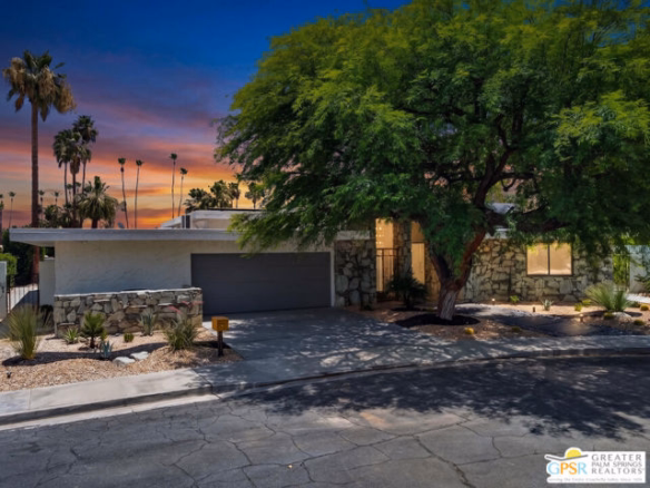 2078 S Chico Drive, Palm Springs, CA 92264