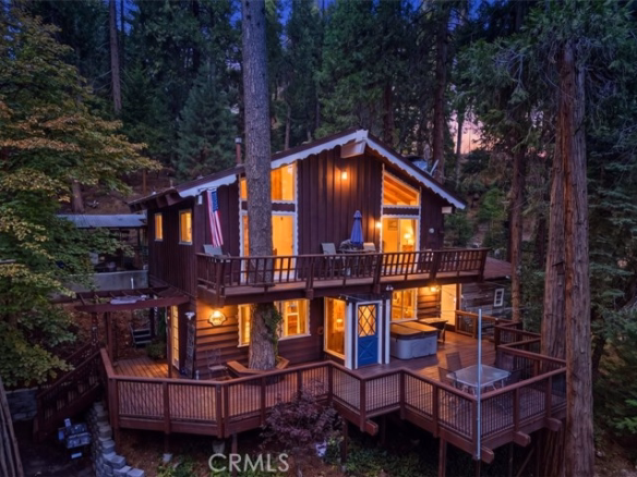 1044 Lausanne, Crestline, CA 92325