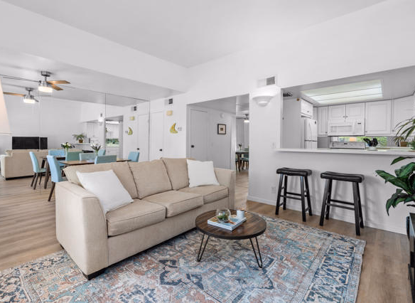 2433 Los Patos Drive, Palm Springs, CA 92264