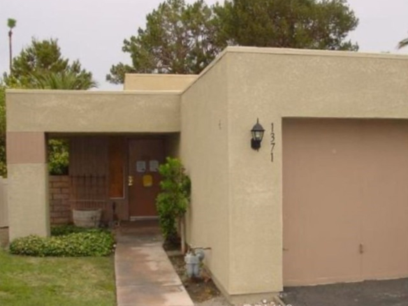 1371 Sunflower S, Palm Springs, CA 92262