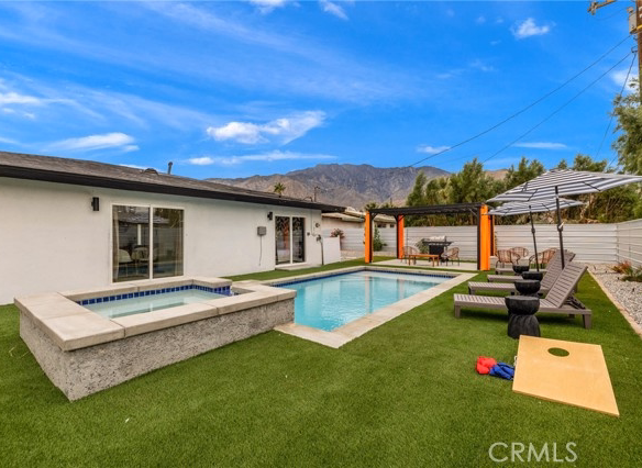 414 W Avenida Cerca, Palm Springs, CA 92262