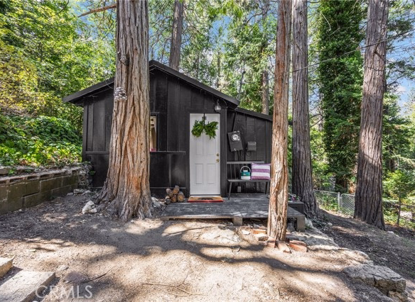 23786 Wildwood, Crestline, CA 92325