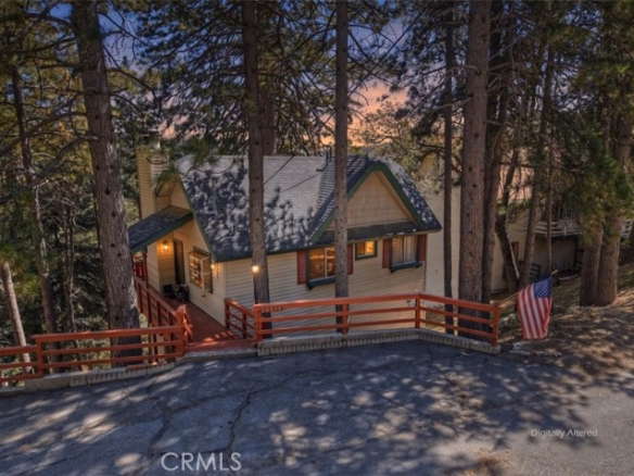 26525 Walnut Hills, Lake Arrowhead, CA 92352