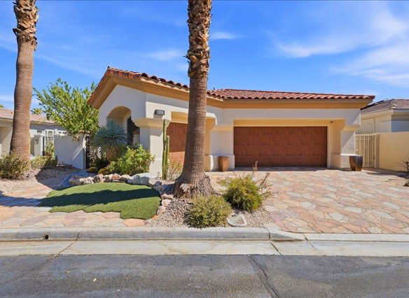 370 Gold Canyon Drive, Palm Desert, CA 92211