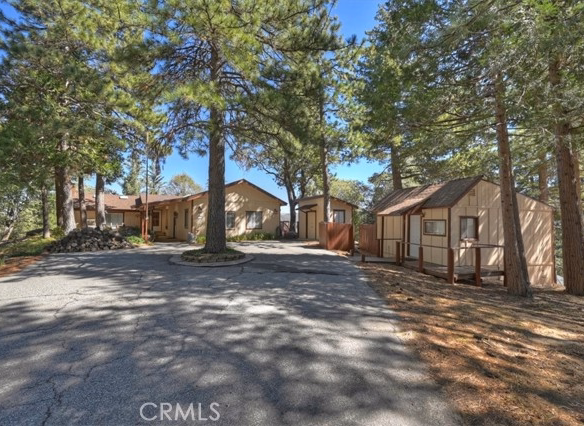 171 Bambi Trail, Crestline, CA 92325