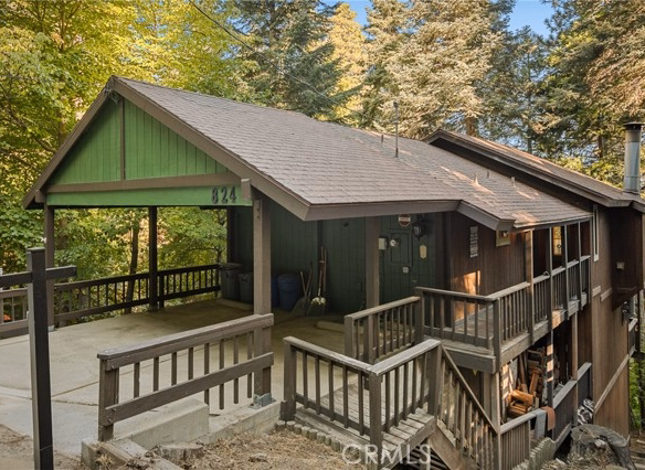 824 Oakmont Lane, Lake Arrowhead, CA 92352