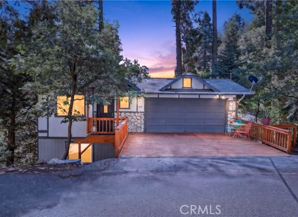 1039 Lausanne, Crestline, CA 92325