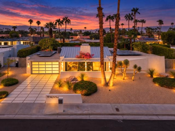 2210 E Calle Papagayo, Palm Springs, CA 92262