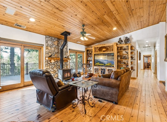268 Cedarbrook, Twin Peaks, CA 92391