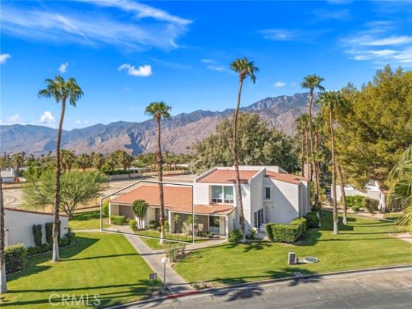 2521 N Whitewater Club Dr, Residence D, Palm Springs, CA 92262
