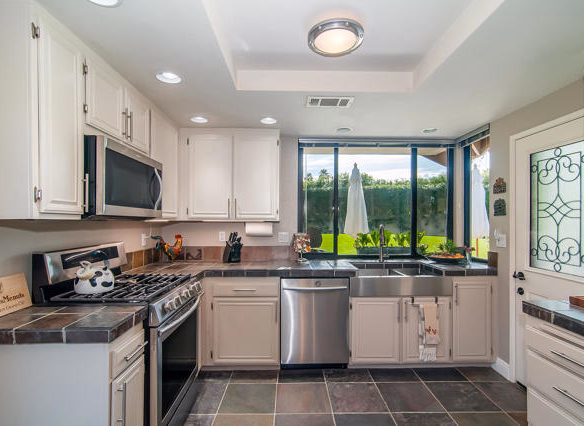 319 S Sierra Madre, Palm Desert, CA 92260