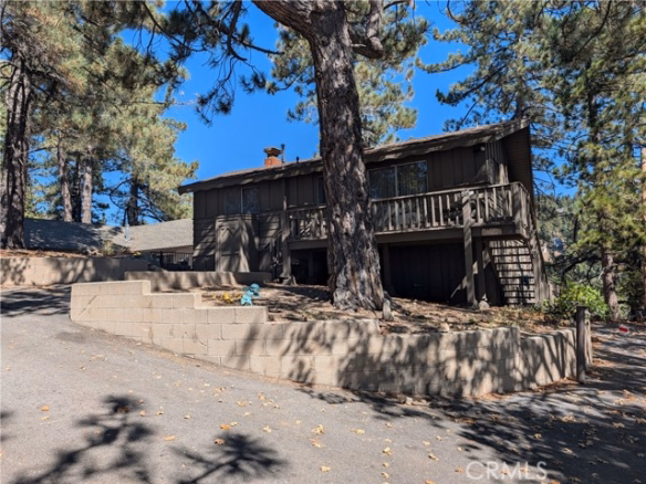 30762 Knoll View, Running Springs, CA 92382