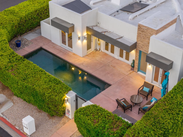 590 N Plaza Amigo, Palm Springs, CA 92262
