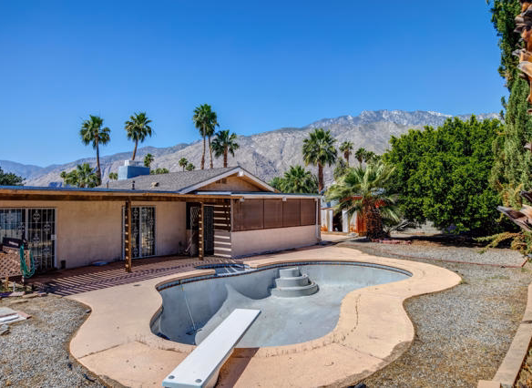 1110 E Vista Chino, Palm Springs, CA 92262